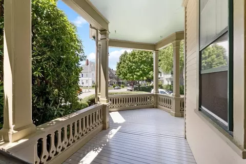 294 French St, Fall River, MA 02720 photo 4