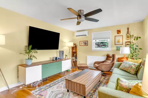 9 Jersey Dr, Worcester, MA 01606 photo 2