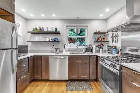 9 Jersey Dr, Worcester, MA 01606 photo 3