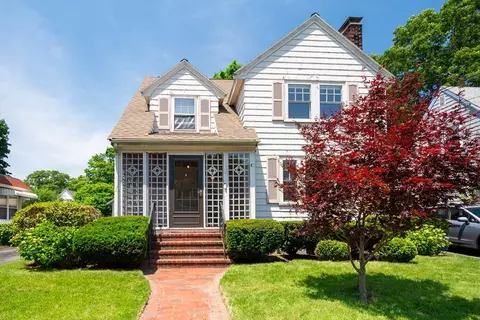 107 Madison St, Dedham, MA 02026
