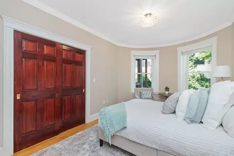 95 Centre St #1, Brookline, MA 02445 photo 13