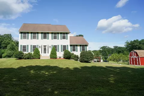 219 Paxton Rd, Spencer, MA 01562
