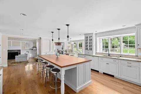 17 Del Prete Dr, Hingham, MA 02043 photo 4
