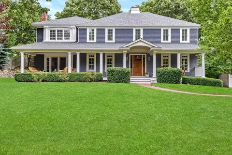 17 Del Prete Dr, Hingham, MA 02043 photo 1