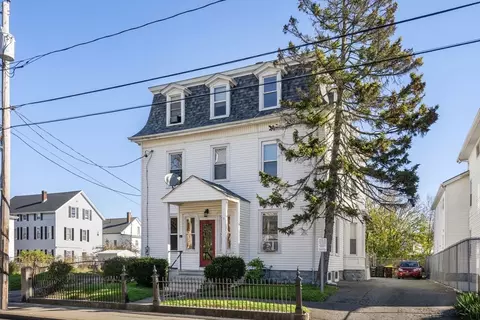 772 2nd St, Fall River, MA 02721