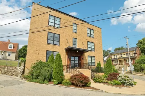 1 Saint Clare Rd #9, Medford, MA 02155