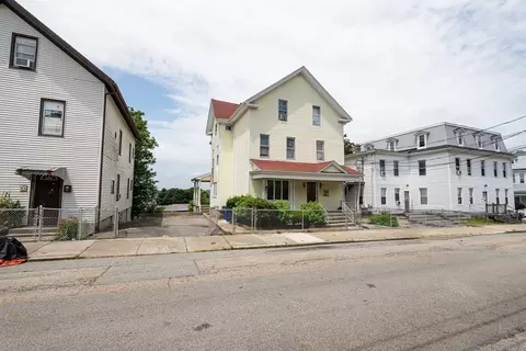 62 Barnaby St, Fall River, MA 02720 photo 2