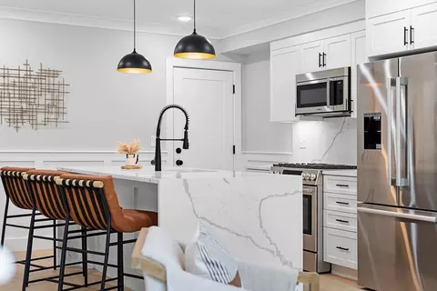 7 Aldersey St # C, Somerville, MA 02143