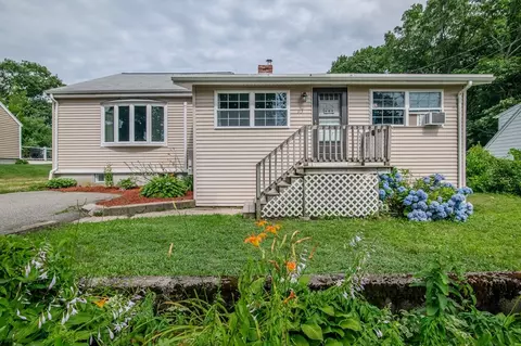 93 Circuit Ave, Weymouth, MA 02188