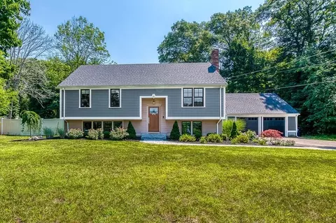 458 South St, Foxboro, MA 02035