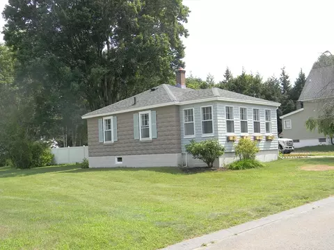 15 Columbus Ave, Templeton, MA 01468