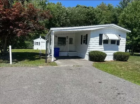 42 Hickory Rd, Taunton, MA 02780