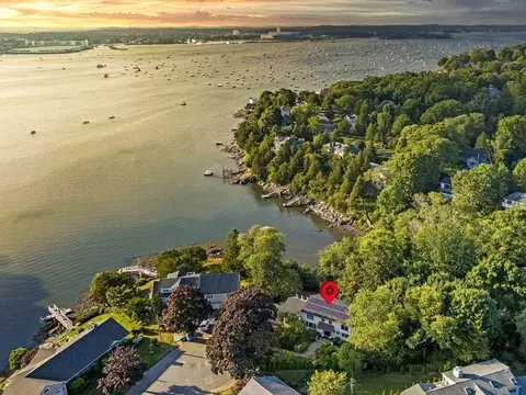 17 Indianhead Cir, Marblehead, MA 01945