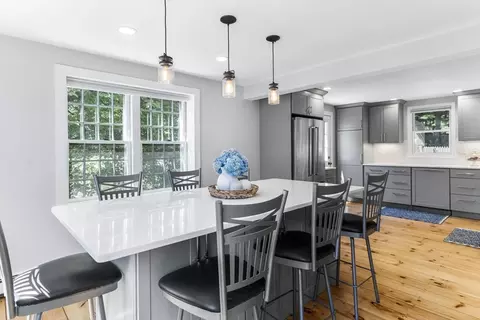 5 Old Mill Ln, Plymouth, MA 02360