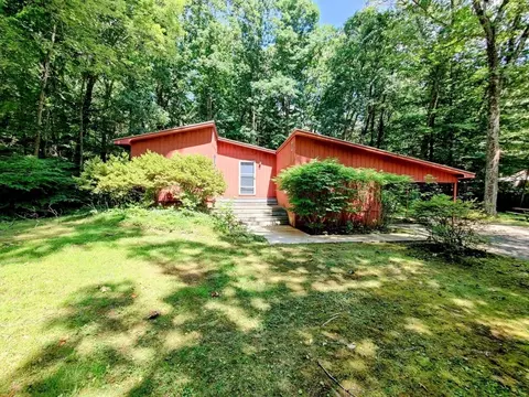 260 Grantwood Dr, Amherst, MA 01002