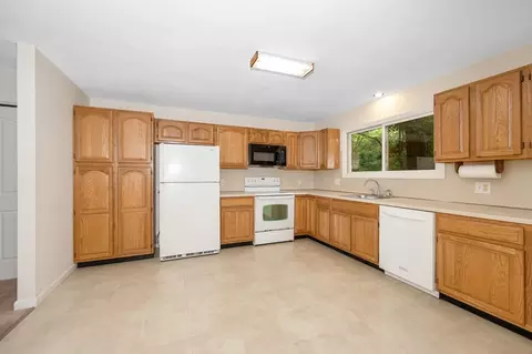 22 C Carnation Cir #C, Reading, MA 01867 photo 4