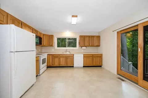22 C Carnation Cir #C, Reading, MA 01867 photo 5