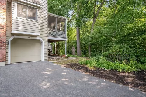 22 C Carnation Cir #C, Reading, MA 01867 photo 2