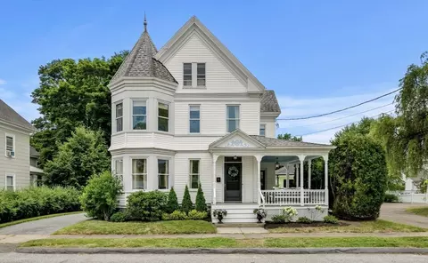 5 Chester St, Danvers, MA 01923