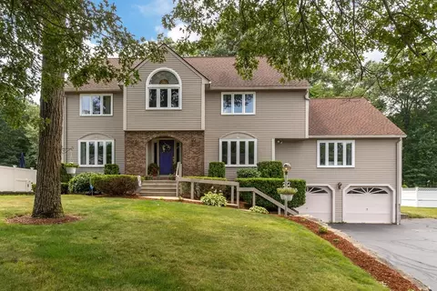 47 Woodridge Rd, Milford, MA 01757