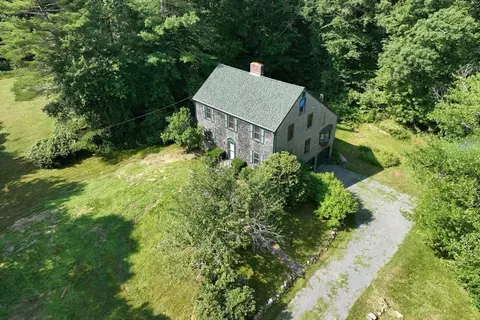 4 Circuit St, Norwell, MA 02061
