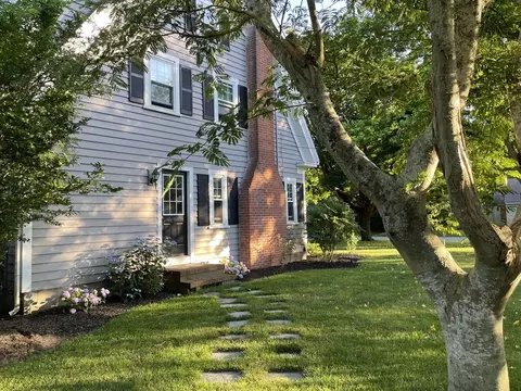 24 Murphy Rd, Barnstable, MA 02601 photo 2