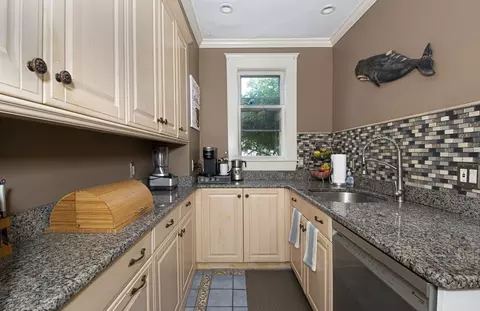 2 Richardson Ter, Worcester, MA 01602 photo 20
