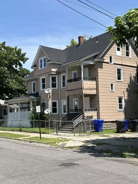 385 Orange St, Springfield, MA 01108 photo 3