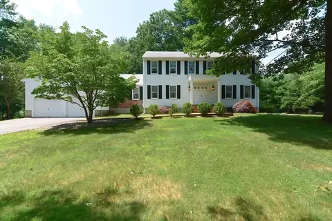 108 Bay Colony Dr, Westwood, MA 02090