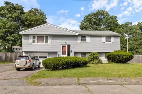 1 Fernandez Cir, Randolph, MA 02368