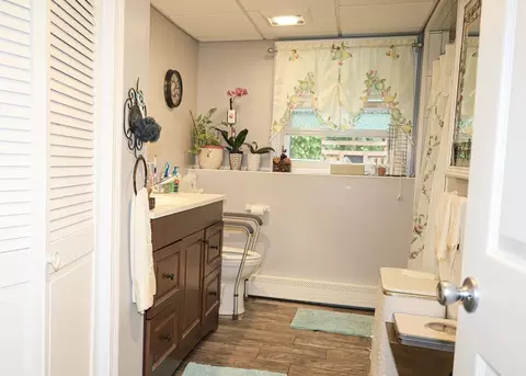 22 Anderson St, Fall River, MA 02721 photo 18
