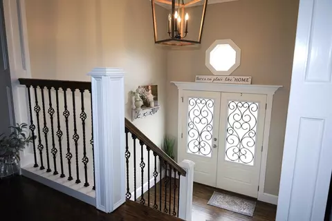 22 Anderson St, Fall River, MA 02721 photo 2
