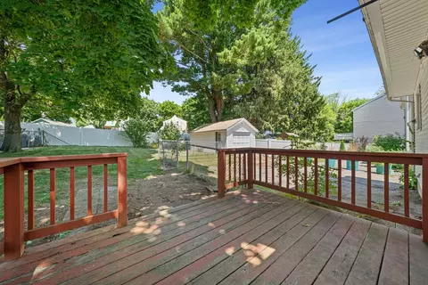Exterior - 624 Main St, Walpole, MA 02081 photo 3 of 7