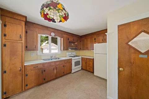 Kitchen - 624 Main St, Walpole, MA 02081 photo 1 of 3