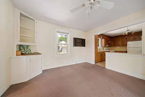 Living - 624 Main St, Walpole, MA 02081 photo 2 of 6