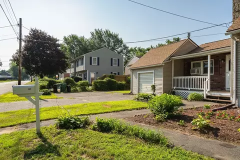 165 Mount Vernon Rd, Chicopee, MA 01013 photo 5