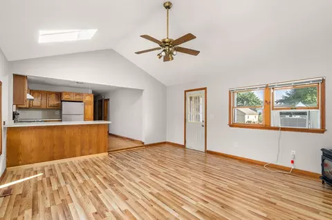 165 Mount Vernon Rd, Chicopee, MA 01013 photo 12