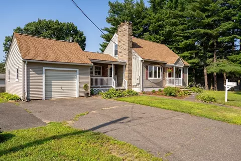 165 Mount Vernon Rd, Chicopee, MA 01013 photo 2