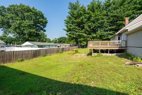 165 Mount Vernon Rd, Chicopee, MA 01013 photo 6