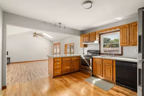 165 Mount Vernon Rd, Chicopee, MA 01013 photo 16