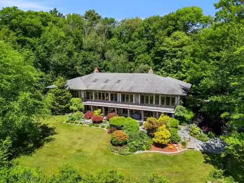 4 S Lakeside, Haverhill, MA 01835
