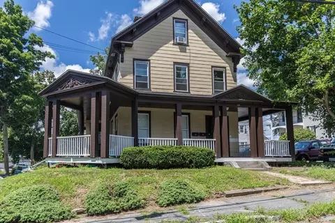 28 Beacon St, Fitchburg, MA 01420
