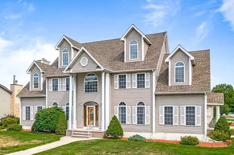 20 Constitution Rd, Stoneham, MA 02180 photo 4