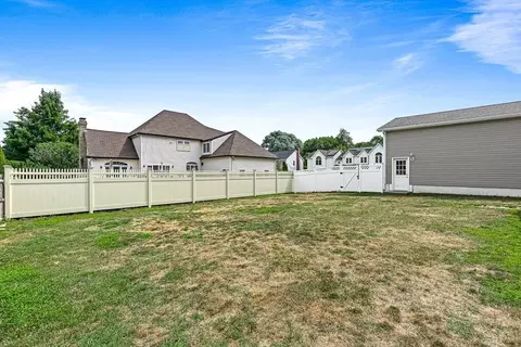 20 Constitution Rd, Stoneham, MA 02180 photo 33