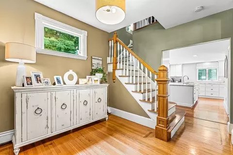 69 Maple St, Middleton, MA 01949 photo 5
