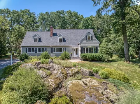 53 W Parish Dr, Andover, MA 01810