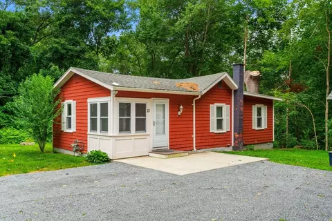 21 Vital Ave, West Bridgewater, MA 02379