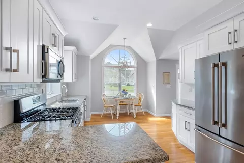 85 Snead Dr, Mashpee, MA 02649 photo 8