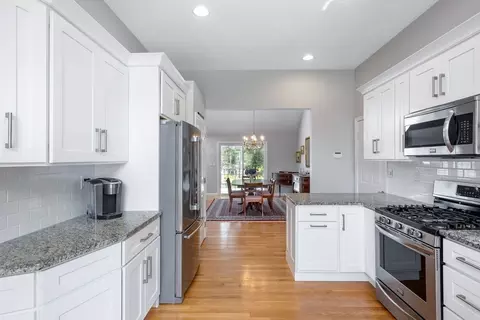 85 Snead Dr, Mashpee, MA 02649 photo 9