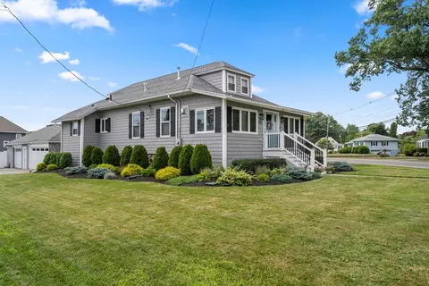 493 Massachusetts Ave, North Andover, MA 01845